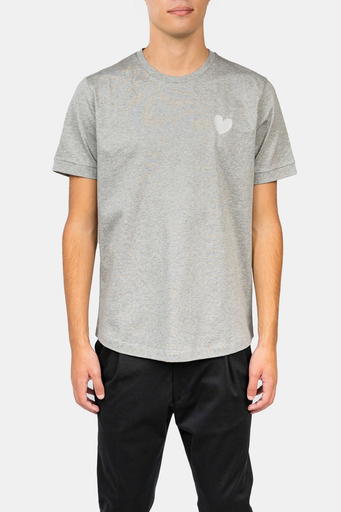 Classic Embroidery Heart Glacier Gray T-shirt