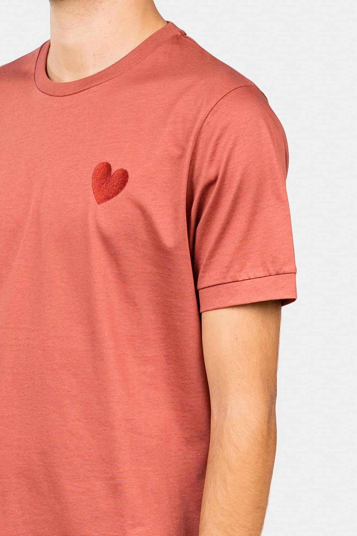 Classic Embroidery Heart Red Ochre T-shirt