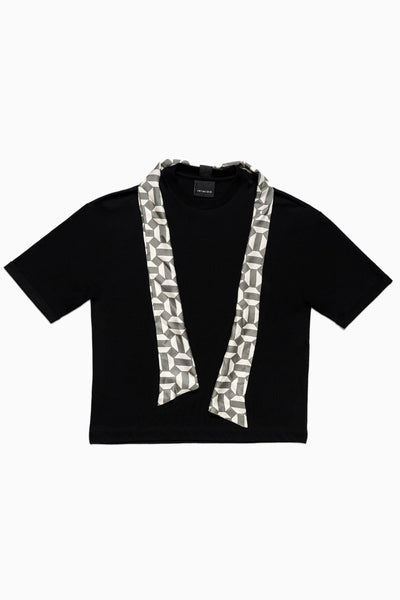 Necklace Scarf Comfort T-shirt